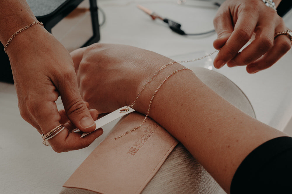 Permanent Jewellery vs Regular Jewellery: Which Is Right for You?