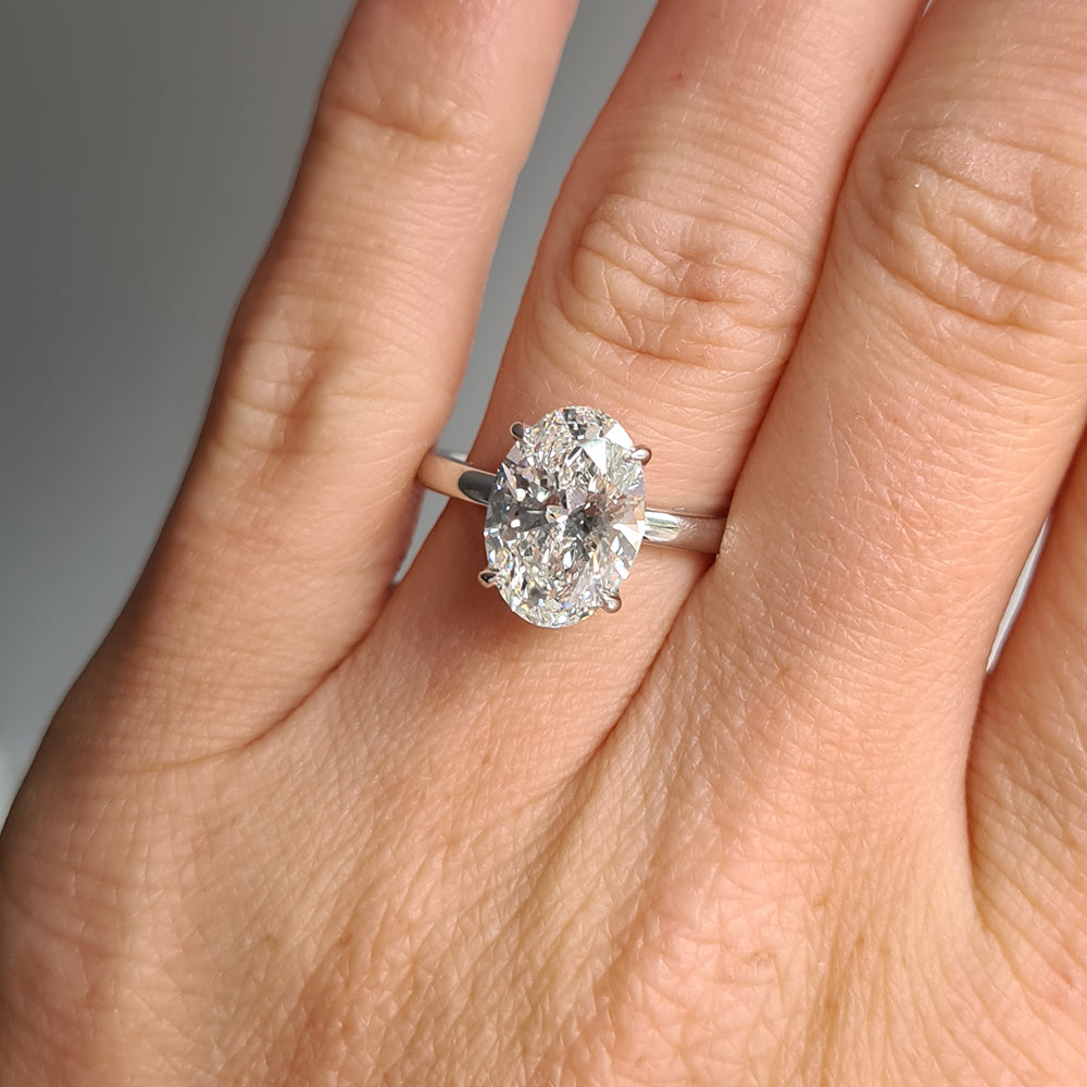 natural or lab grown diamond ring custom design by zoe alexandria jewellery